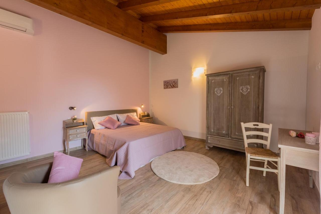 Sara&Sara Alloggio Agrituristico Savorgnano Εξωτερικό φωτογραφία